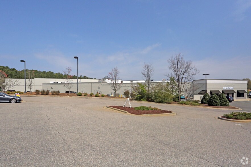 More Photos Of 6325 Falls of Neuse Rd, Raleigh Supermarket For Lease