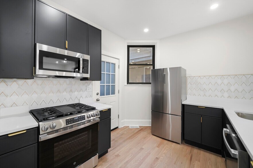 More Photos Of 4636 N Hamilton Ave, Chicago Multifamily For Sale