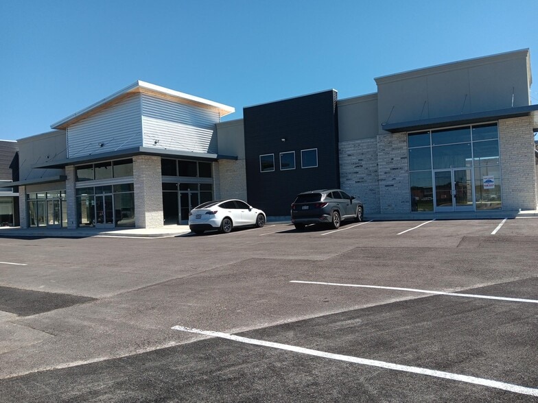 More Photos Of 2104 Clear Creek Road, Killeen Freestanding For Lease
