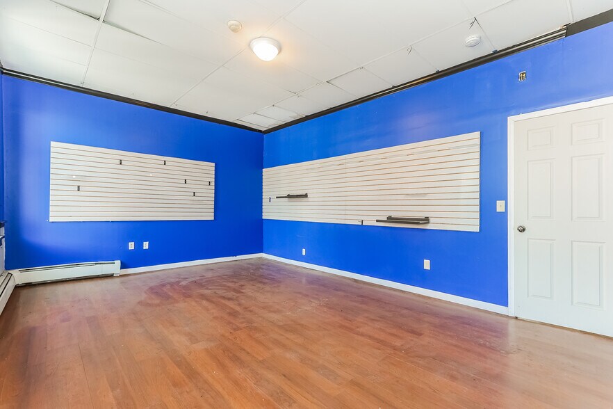 More Photos Of 50 N 4th St, Columbia Storefront Retail Residential For Lease