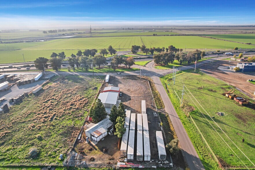 More Photos Of 10150 Mingo Rd, Galt Warehouse For Lease