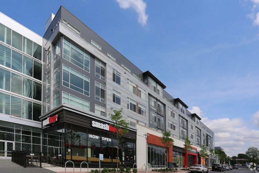More Photos Of 1801 Chapman Ave, Rockville Apartments For Lease
