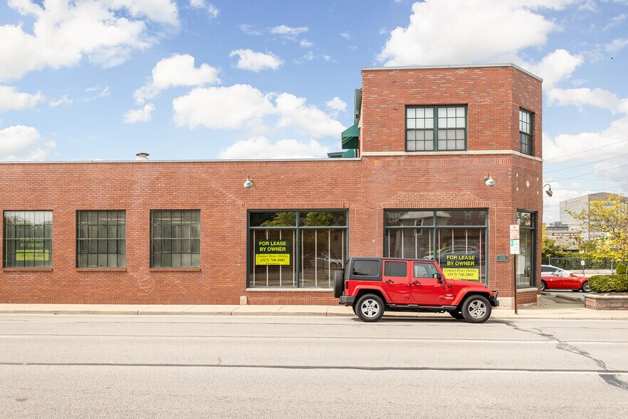 More Photos Of 838 N Delaware St, Indianapolis Unknown For Lease