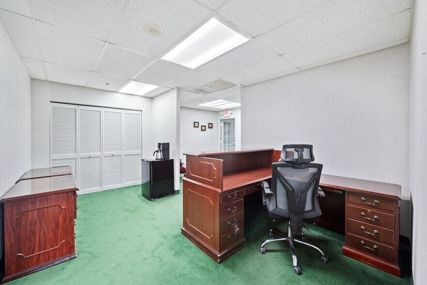 More Photos Of 1110 Brickell Ave, Miami Office Residential For Sale