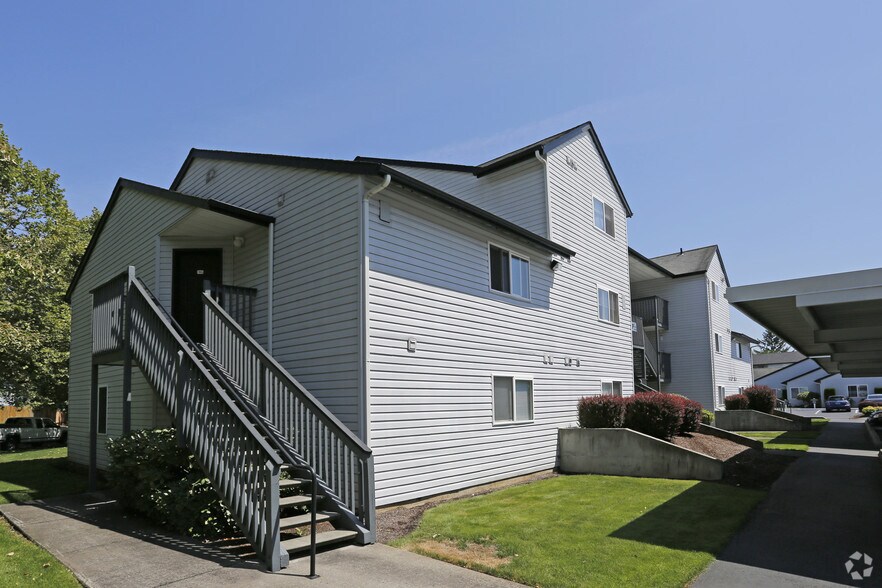 More Photos Of 2231 NE Bridgecreek Ave, Vancouver Apartments For Sale