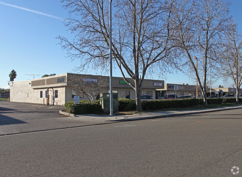 Primary Photo Of 7475 Murray Dr, Stockton Light Manufacturing For Lease