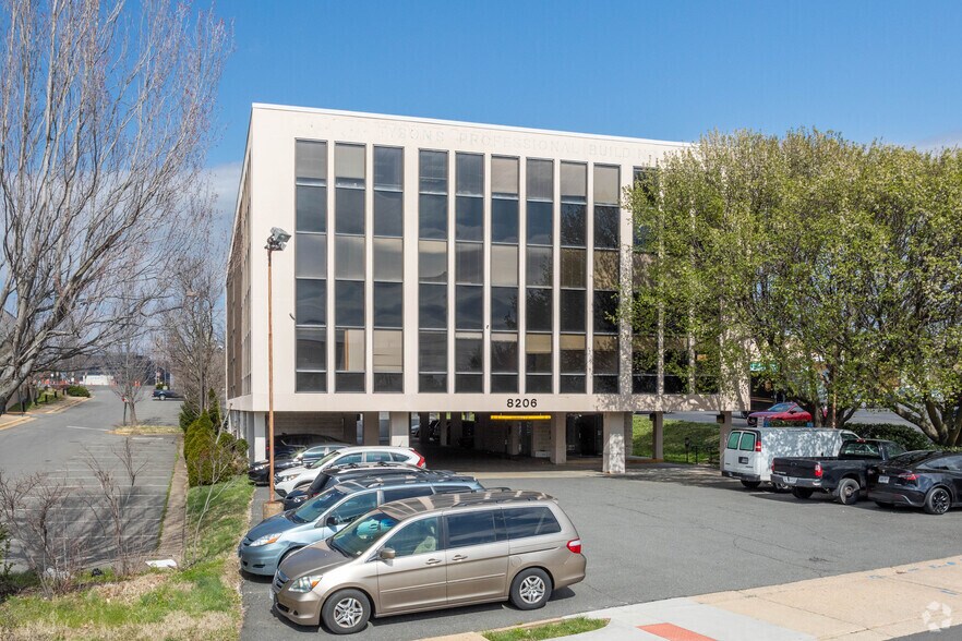 More Photos Of 8206 Leesburg Pike, Vienna Office For Lease