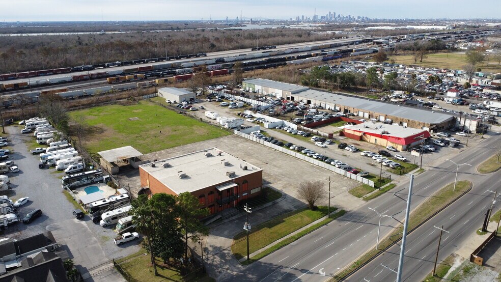 More Photos Of 7370 Chef Menteur Hwy, New Orleans Lodge Meeting Hall For Sale