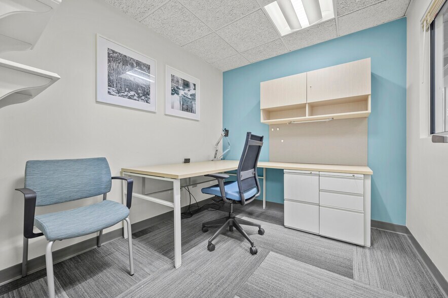 More Photos Of 5-14 51st Ave, Long Island City Storefront Retail Office For Lease