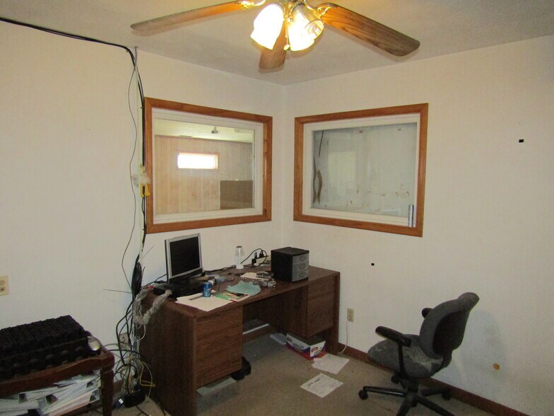 More Photos Of 150 Colonial Trl E, Surry Convenience Store For Sale