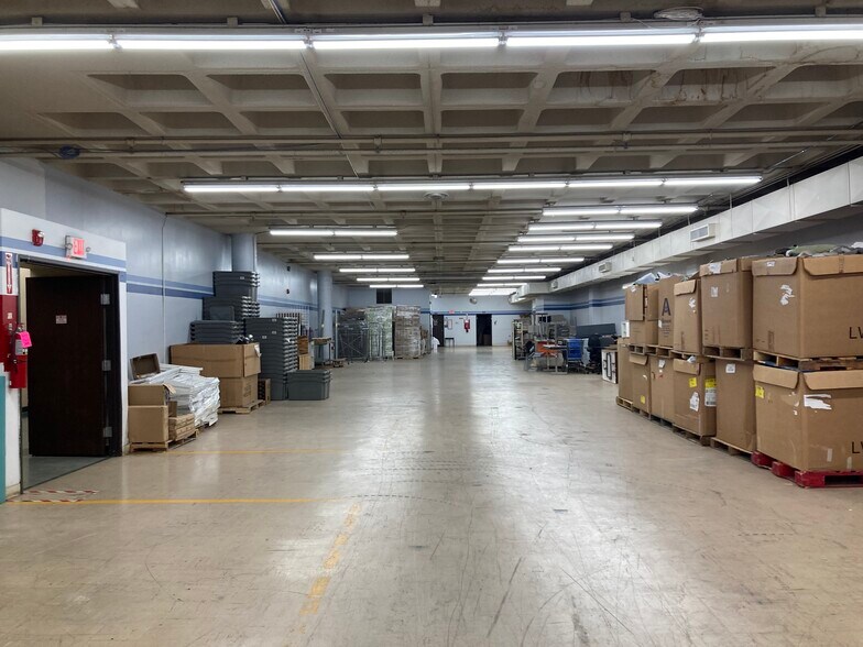 More Photos Of 700 Garfield Ave, Duluth Freestanding For Sale