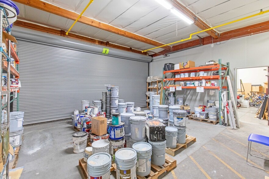 More Photos Of 205 23rd St, Sacramento Flex For Sale