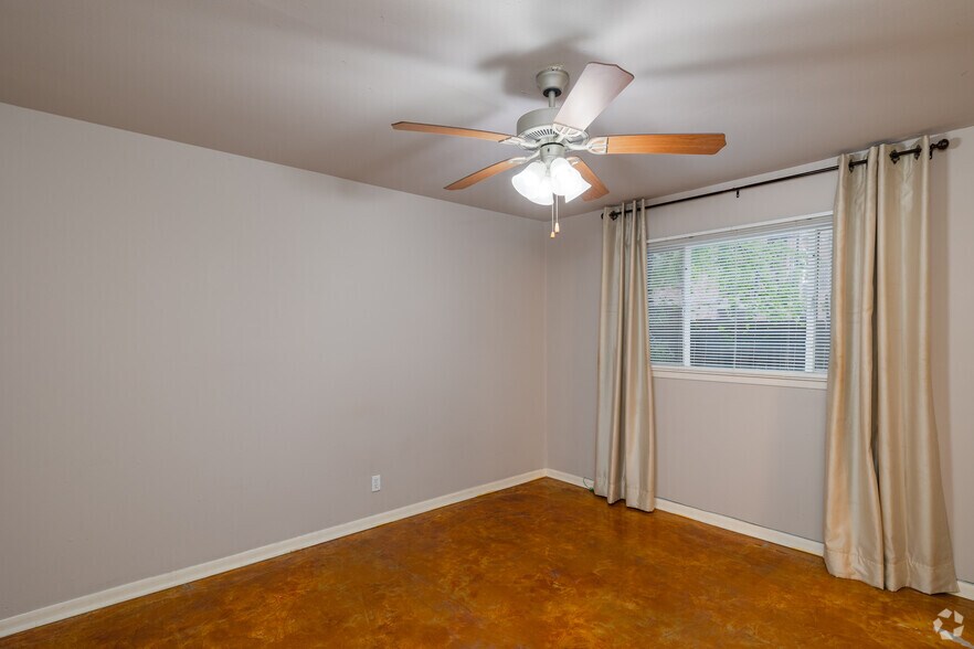 More Photos Of 6218 Gehring St, Houston Apartments For Sale