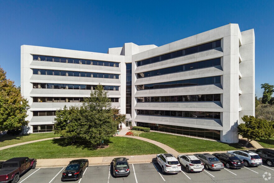 More Photos Of 7927 Jones Branch Dr, McLean Unknown For Lease