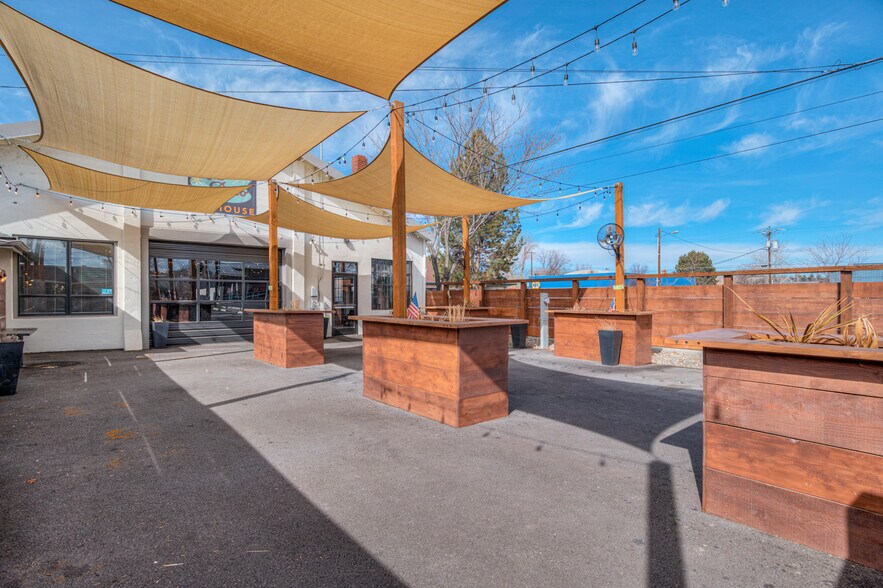 More Photos Of 420 N Main St, Prineville Restaurant For Lease