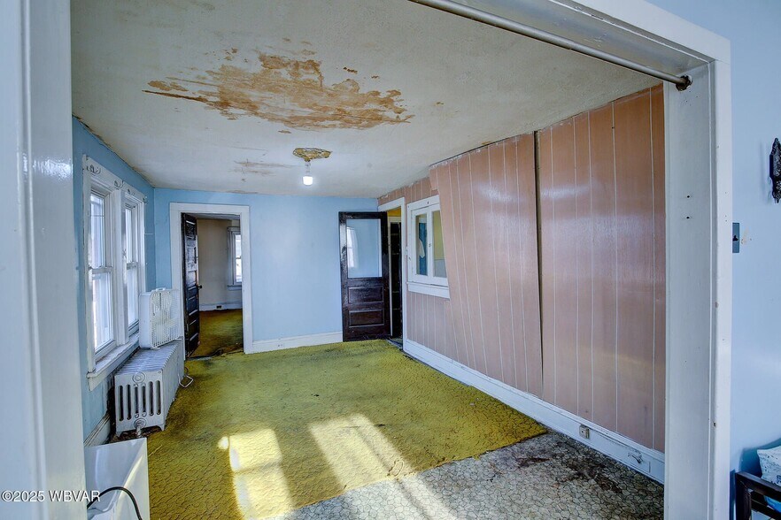 More Photos Of 32 W Southern Ave, Williamsport General Retail For Sale