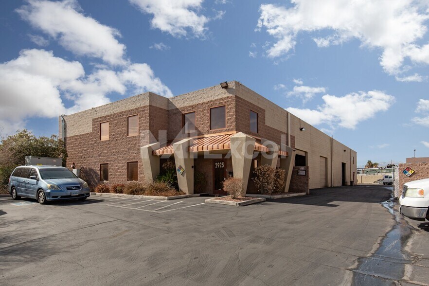 More Photos Of 2925 Brookspark Dr, North Las Vegas Warehouse For Sale