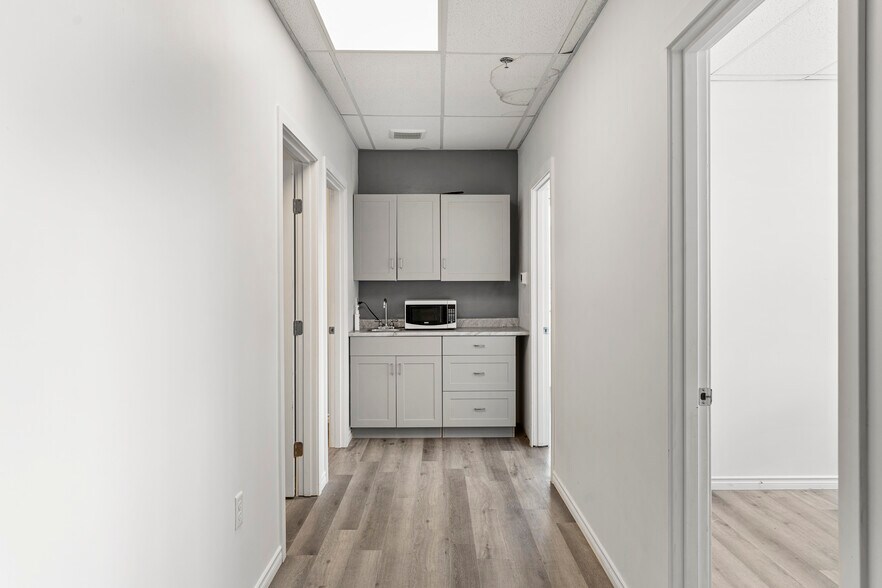More Photos Of 4310 104 Av NE, Calgary Office For Sale