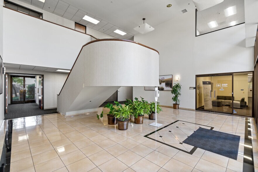 More Photos Of 3235 Kifer Rd, Santa Clara Office For Sale