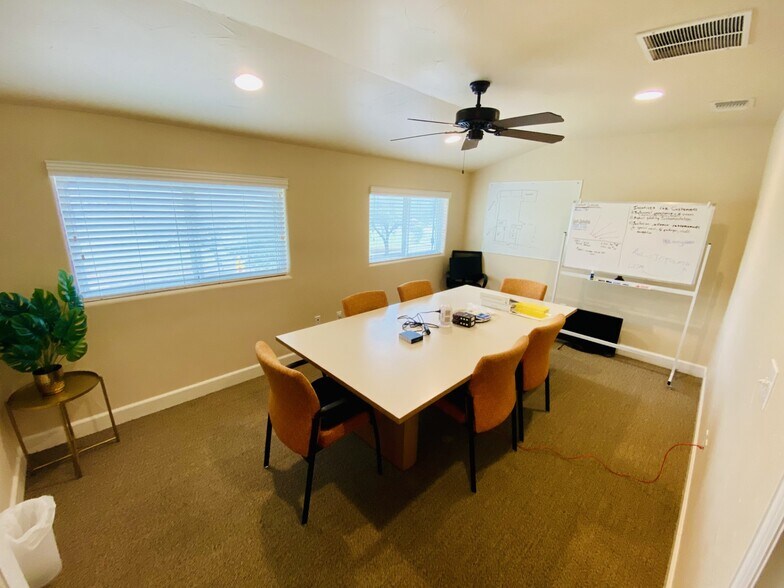 More Photos Of 910 Gruene Rd, New Braunfels Medical For Lease