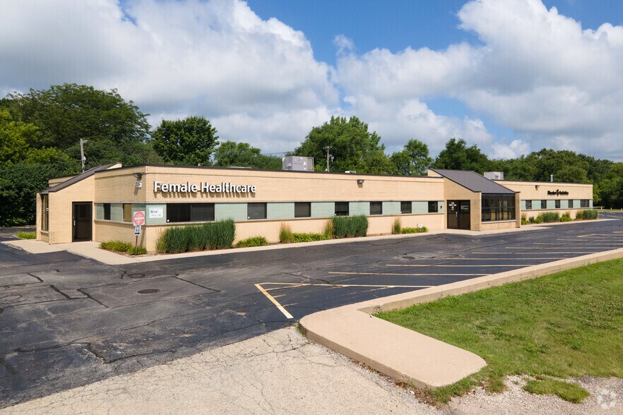 More Photos Of 725 W Fabyan Pky, Batavia Medical For Lease