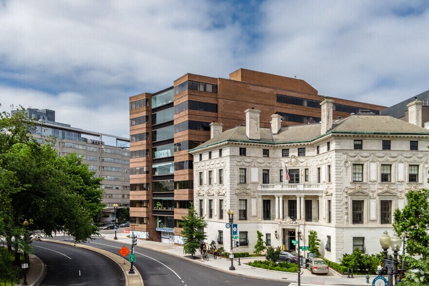 More Photos Of 11 DuPont Cir NW, Washington Office For Lease