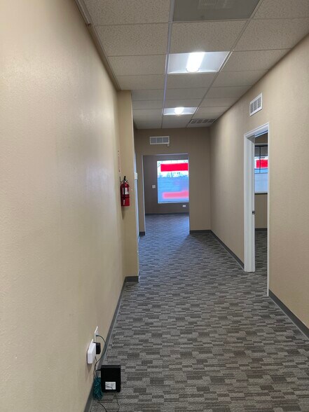More Photos Of 2130 Main St, Longmont General Retail For Lease