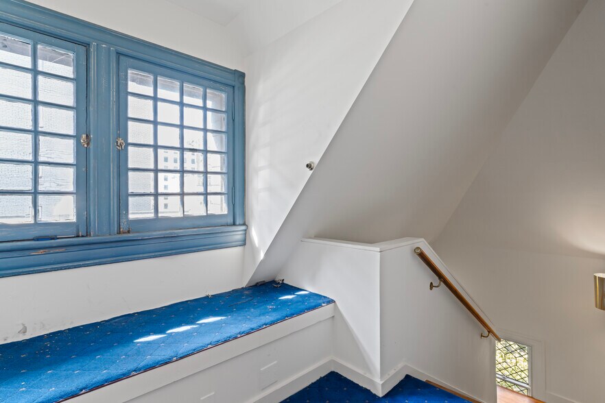 More Photos Of 1526 New Hampshire Ave NW, Washington Loft Creative Space For Lease