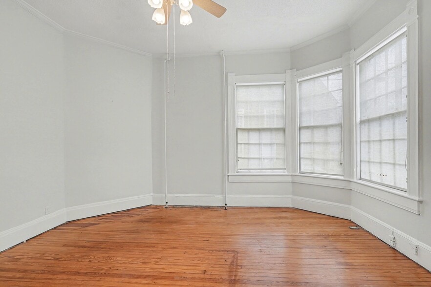 More Photos Of 1122 Caroline St, Fredericksburg Apartments For Sale