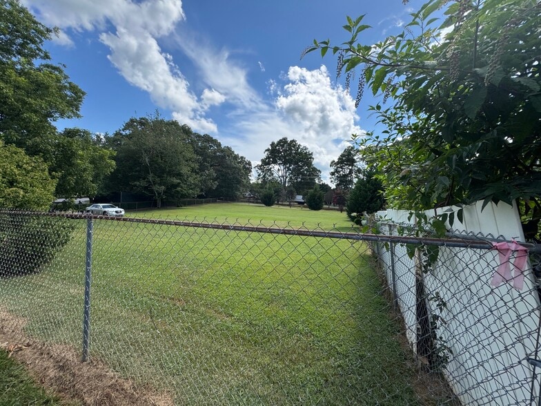 More Photos Of Lot 1 Derr St @ Mclurd, Stanley Land For Sale