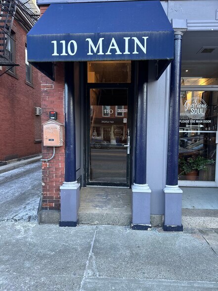 More Photos Of 110 Main St, East Greenwich Storefront Retail Office For Lease