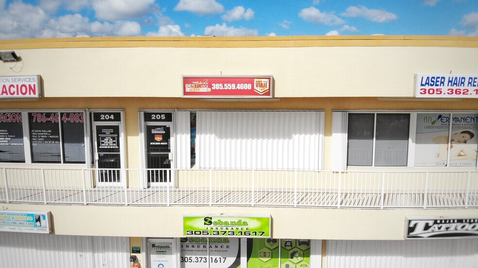 More Photos Of 5580 W 16th Ave, Hialeah Medical For Lease