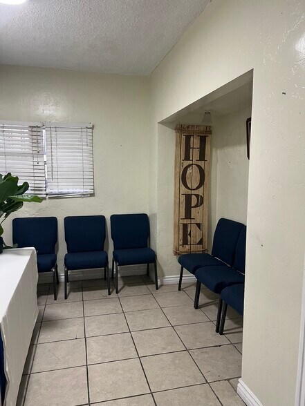 More Photos Of 9815 S Vermont Ave, Los Angeles Specialty For Sale