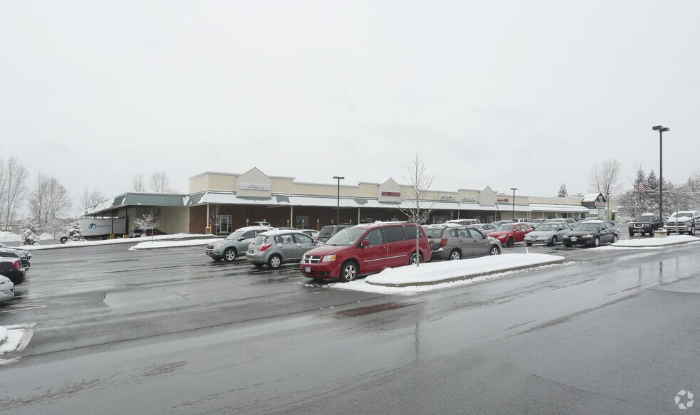 More Photos Of 43 Round Lake Rd, Ballston Lake Freestanding For Lease