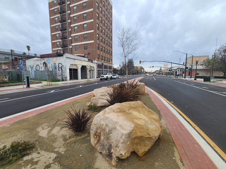 More Photos Of 242 N Sutter St, Stockton Apartments For Sale