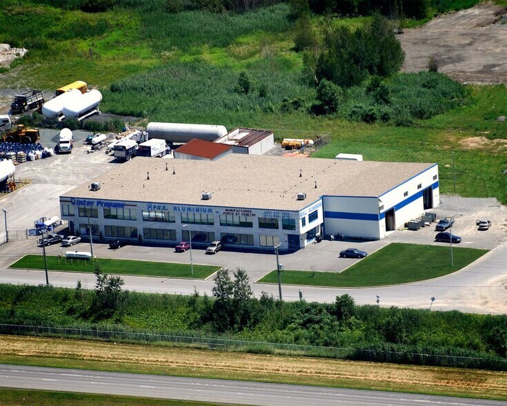Primary Photo Of 450 Rue Sicard, Mascouche Warehouse For Lease