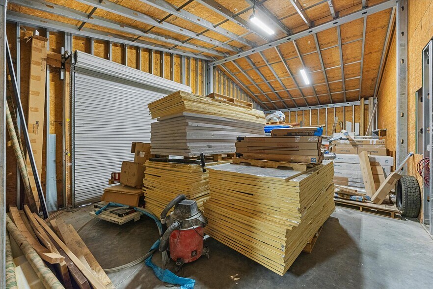 More Photos Of 1101 Willy Vester Rd, Van Alstyne Warehouse For Sale