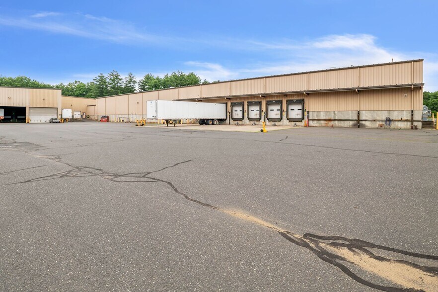 More Photos Of 14 Industrial Dr W, South Deerfield Manufacturing For Lease