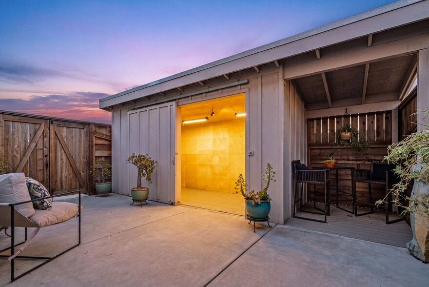 More Photos Of 108 High Rd, Santa Cruz Flex For Sale
