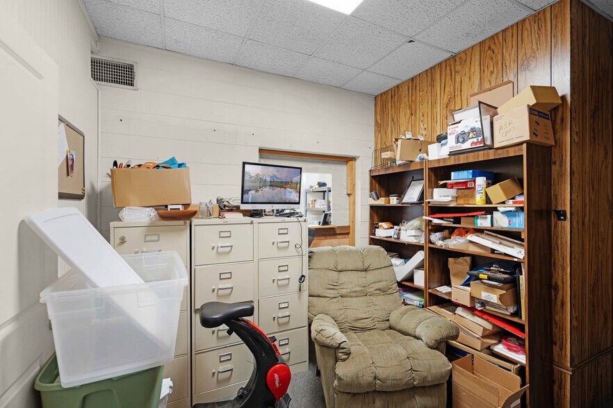 More Photos Of 107 E Polk Ave, Lake Wales General Retail For Sale