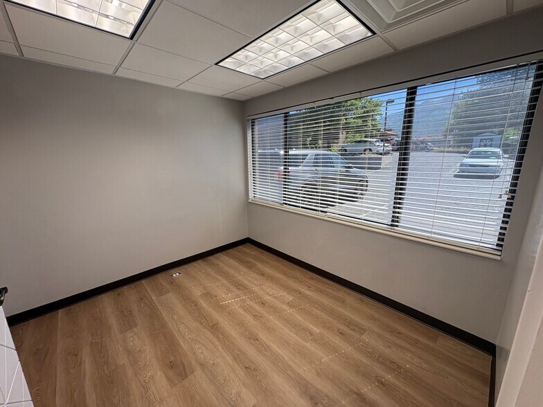 More Photos Of 937-949 Pioneer, Draper Office For Lease