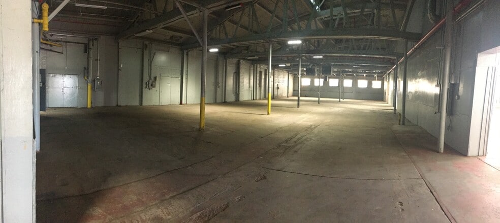 More Photos Of 126 Pennsylvania Ave, Paterson Manufacturing For Lease