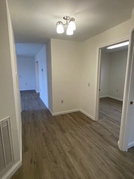 More Photos Of 14 S Mill St, Clear Spring Medical For Sale