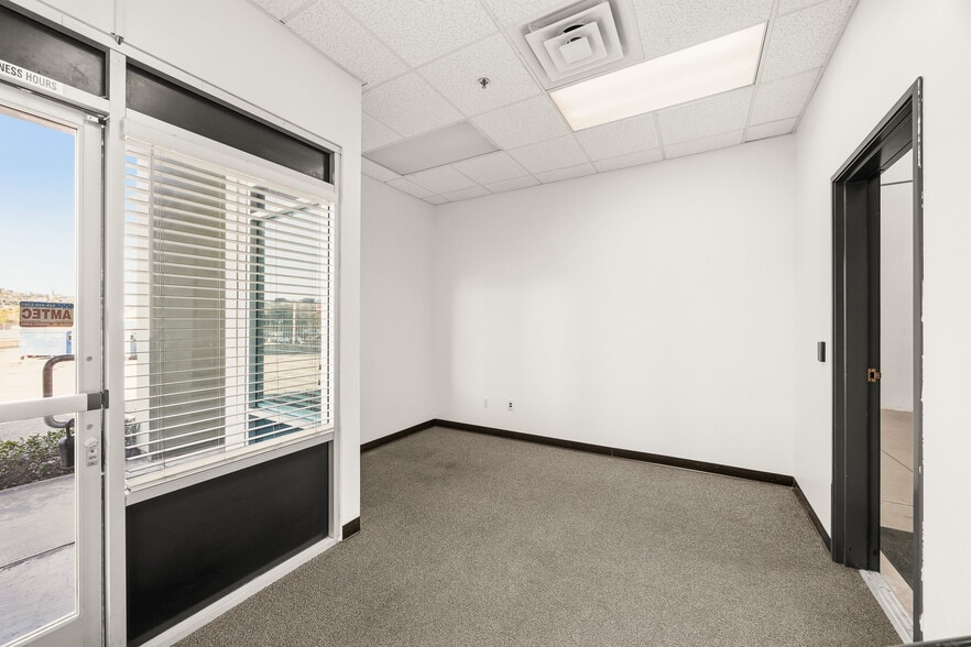 More Photos Of 1139 Westminster Ave, Alhambra Warehouse For Lease