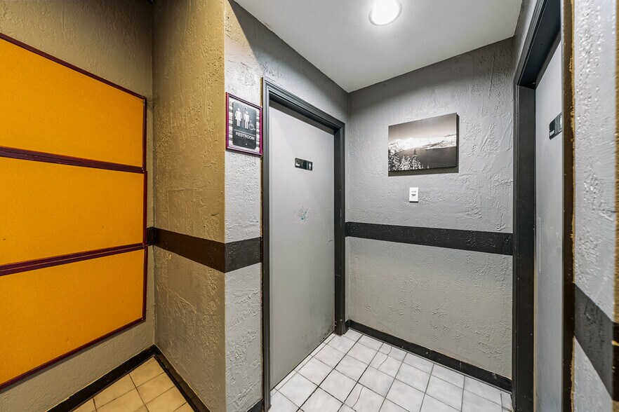 More Photos Of 2345 Ashland St, Ashland Freestanding For Lease
