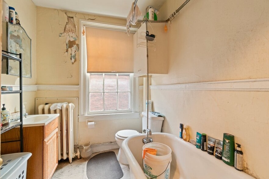 More Photos Of 2301 Maryland Ave, Baltimore Apartments For Sale