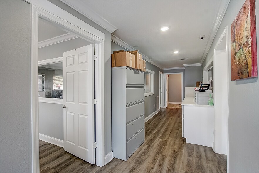 More Photos Of 201 W SR 434, Winter Springs Medical For Lease