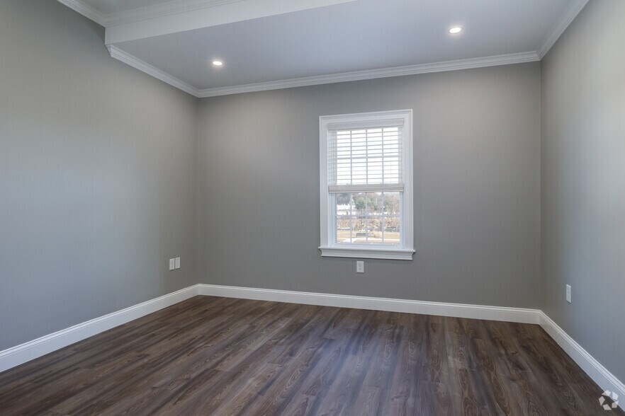 More Photos Of 3 Meeting House Rd, Chelmsford Apartments For Lease