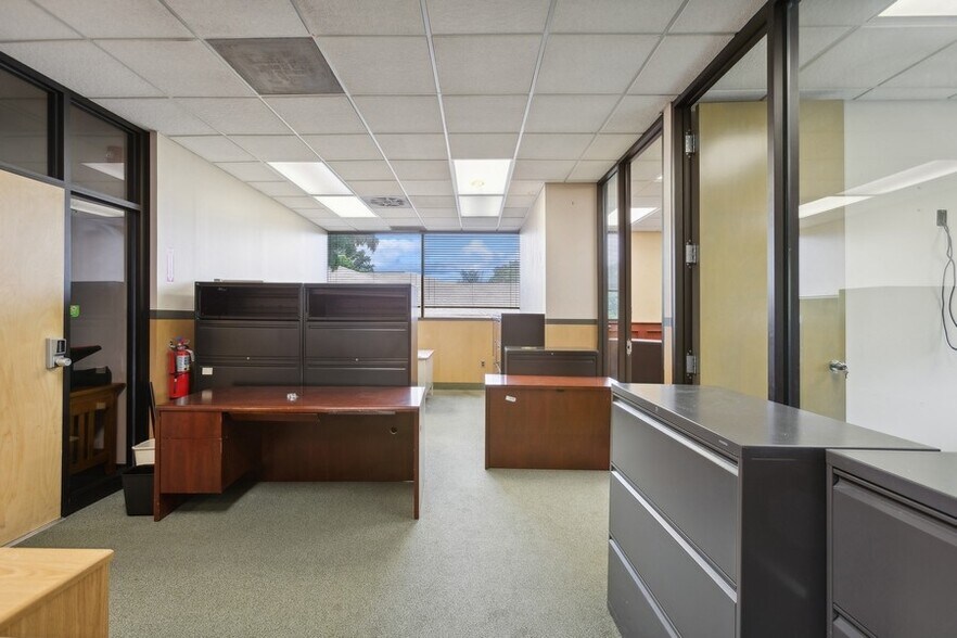 More Photos Of 216 North Ave E, Cranford Office For Sale