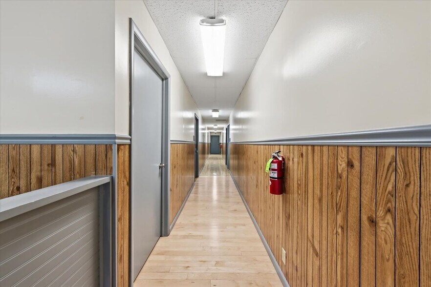 More Photos Of 1707 Washington Blvd, Easton Storefront Retail Residential For Sale